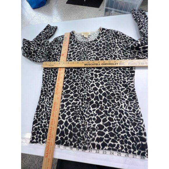 Peck & Peck Cashmere Leopard Cardigan Medium Black White Animal Print Button Up - Picture 5 of 9